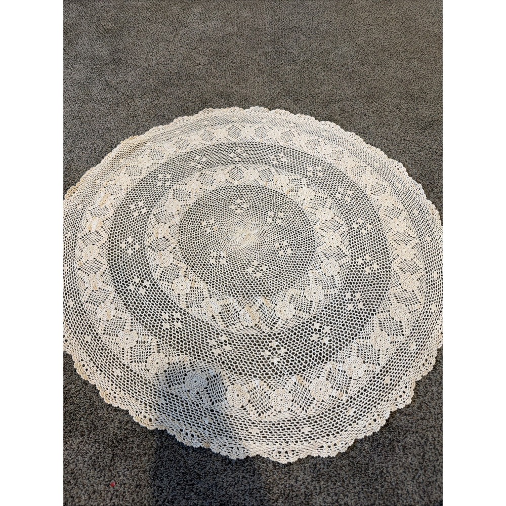 Round Hand Crochet Tablecloth Vintage Lace Table Cloth Topper Ivory Doily 30"